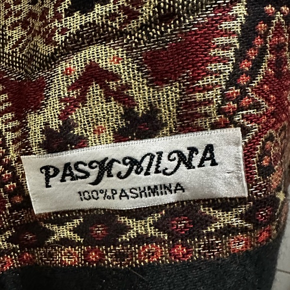 Pashmina Paisley Scarf Wrap Shawl Stole Black Red Glitter 100% Pashmina 69 X 27 - Picture 2 of 12